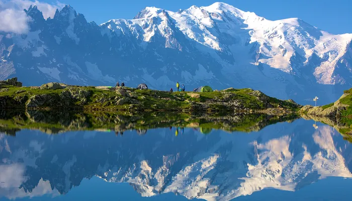 Reflet du Mont Blanc au Lac Blanc au Matin